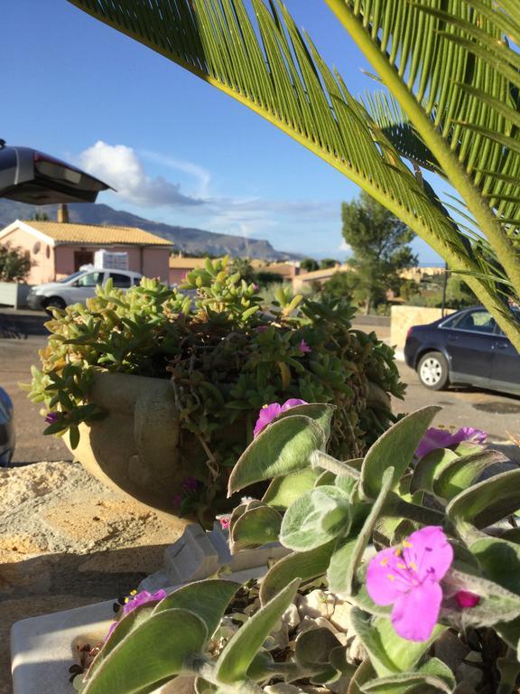 קוסטונאצ'י Villa Atena Baia Cornino מראה חיצוני תמונה