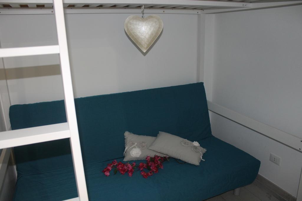 קוסטונאצ'י Villa Atena Baia Cornino מראה חיצוני תמונה